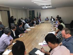Imagem da notícia - Em reunião com secretariado, Amazonino anuncia primeiras medidas para arrumar a casa