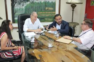 Imagem da notícia - PROJETOS DE SANEAMENTO: Ciama e Funasa fecham acordo para beneficiar mais quatro municípios
