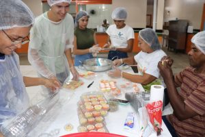 Imagem da notícia - Governo do Estado, por meio da Ciama, promove curso de Delícias da Laranja, em Rio Preto da Eva